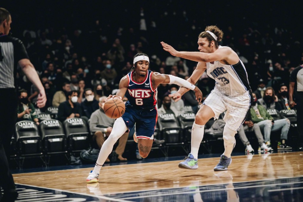  那不勒斯连胜遭终结，斯帕莱蒂批球员态度松懈  